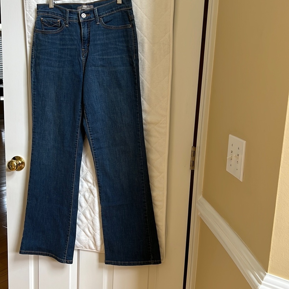 Women Levi’s Perfectly Slimming Jeans, Size 10M